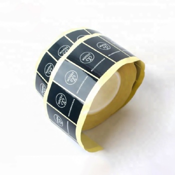 Roll label for bottles